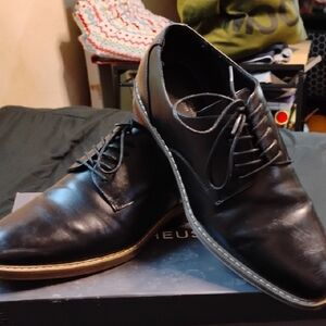 Van Heusen Men's Black Dress Shoes